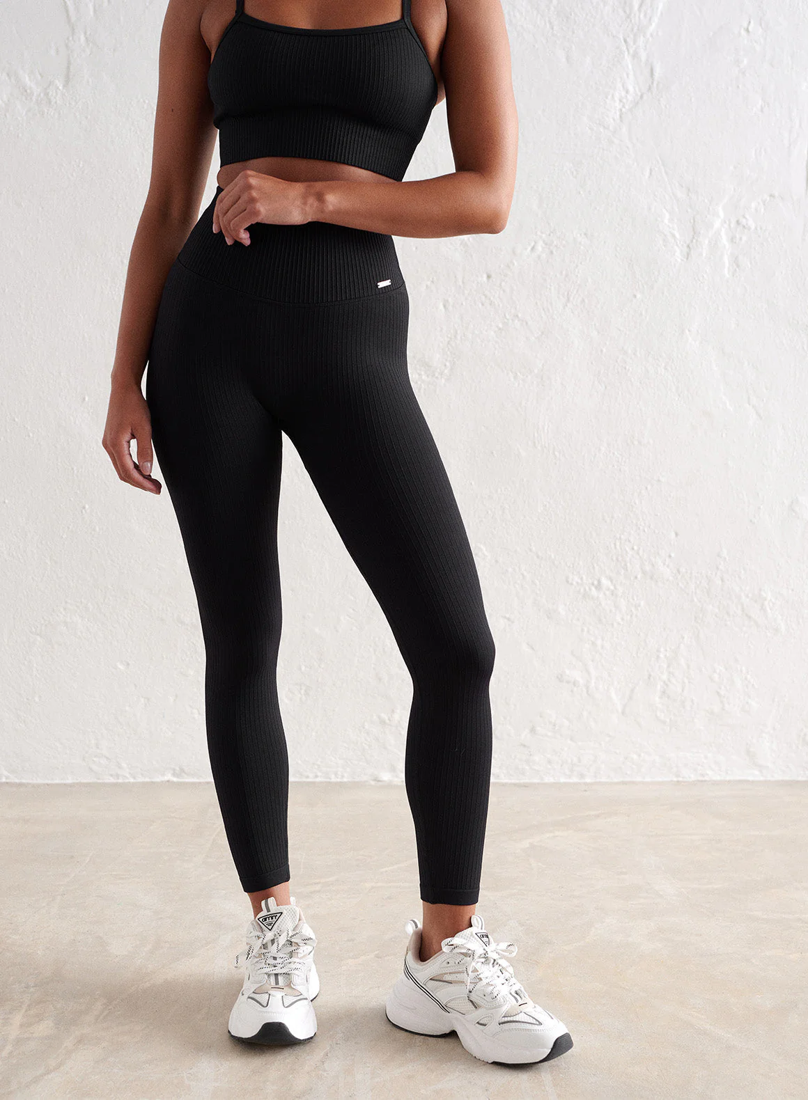 Black Ribbed Seamless Tights - Image 3