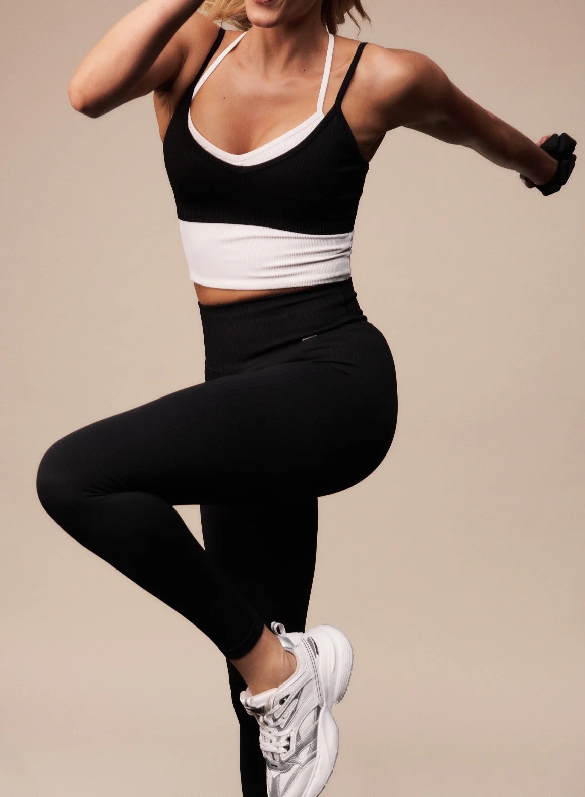 Black Ribbed Seamless Tights - Image 8