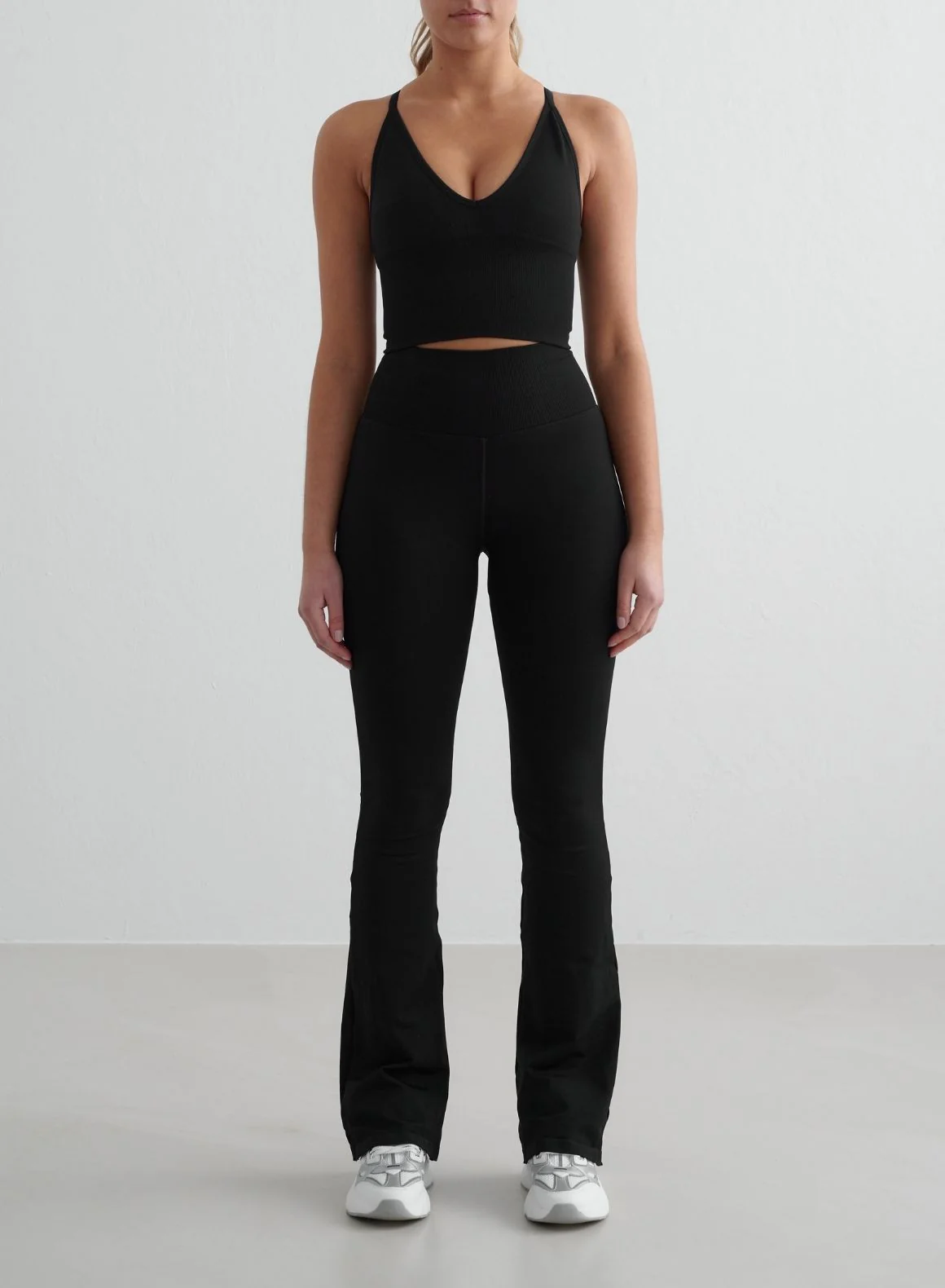 Black Shape Seamless Flare Tights - Image 14