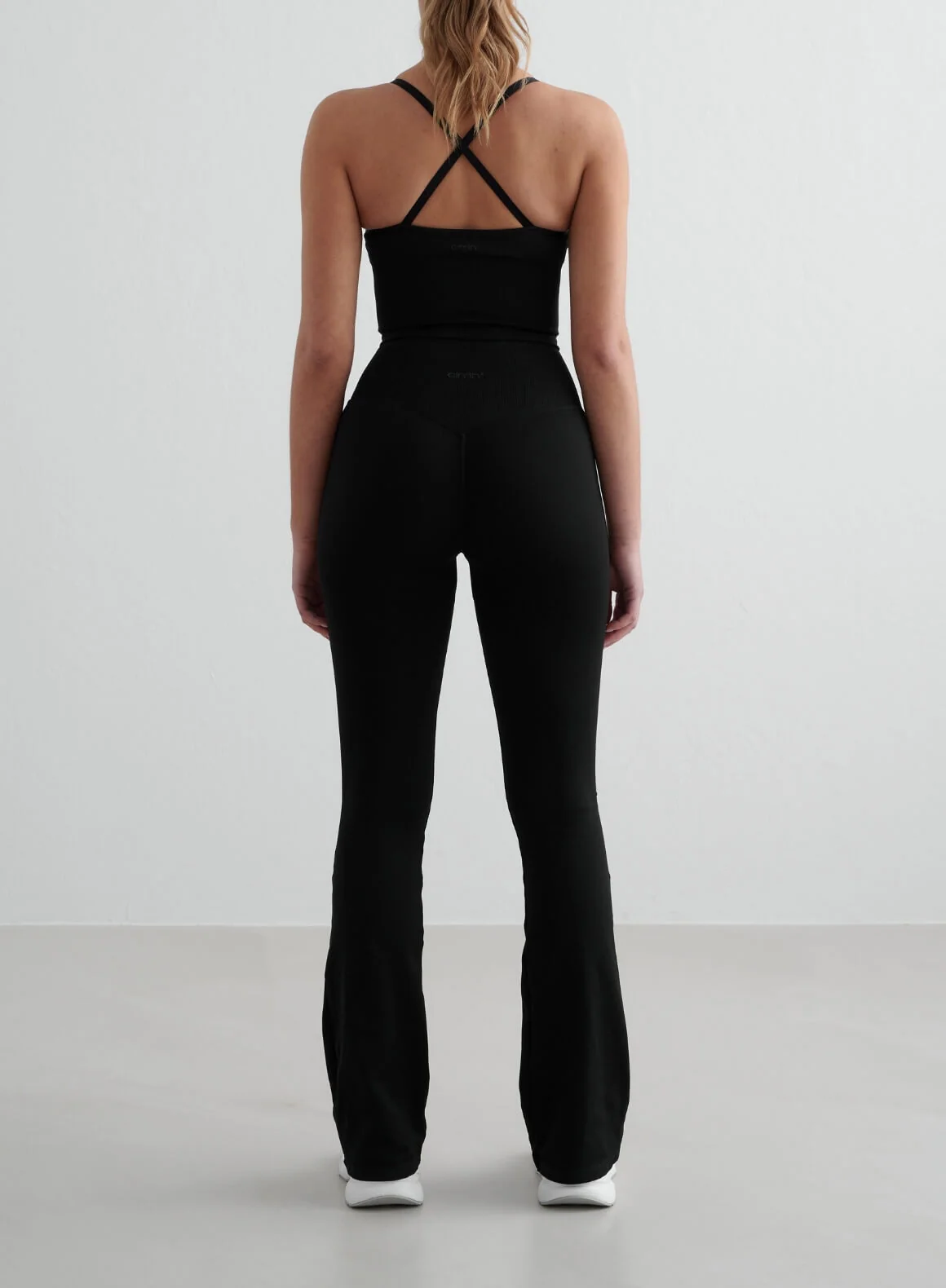 Black Shape Seamless Flare Tights - Image 19
