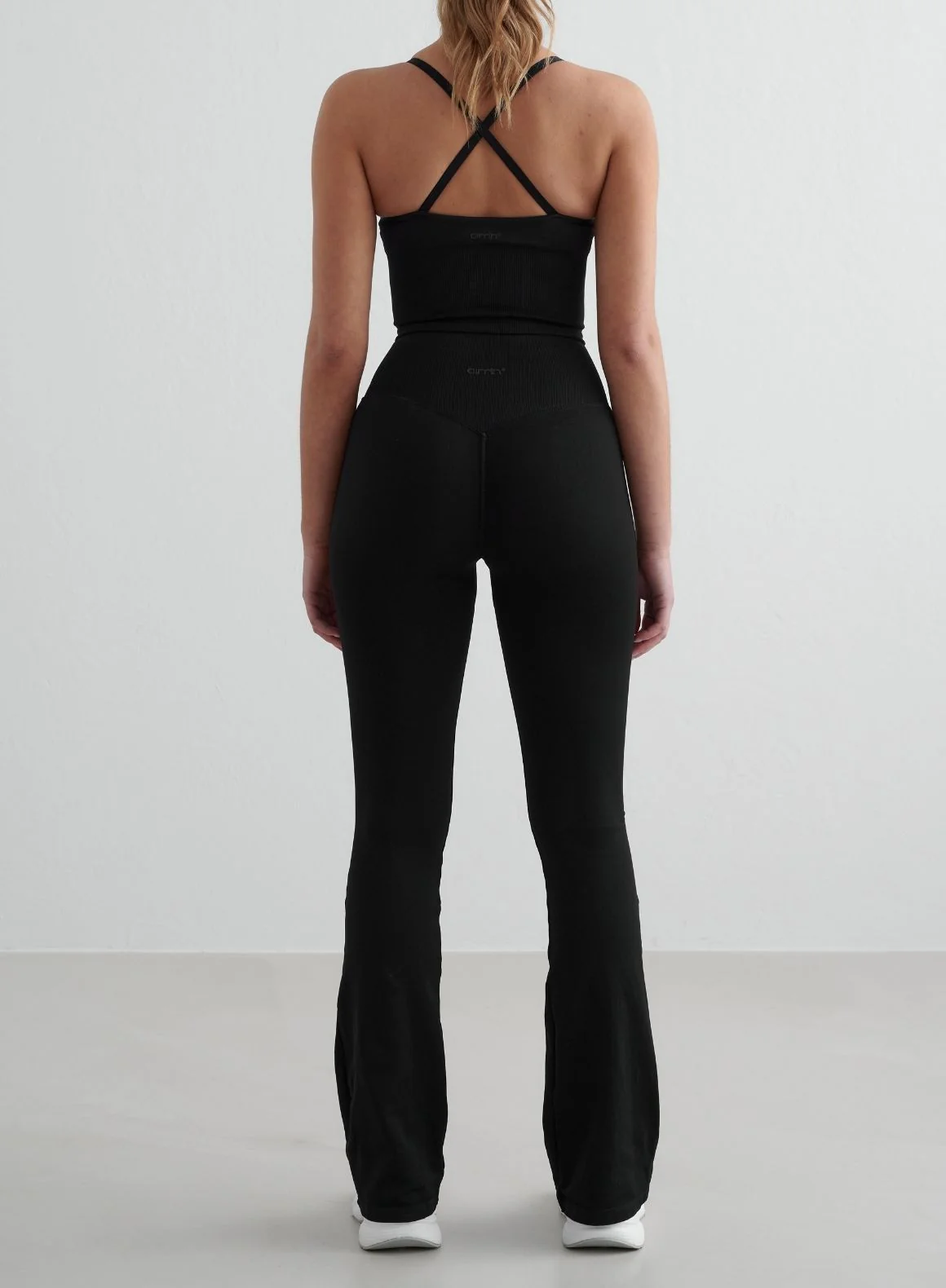 Black Shape Seamless Flare Tights - Image 4