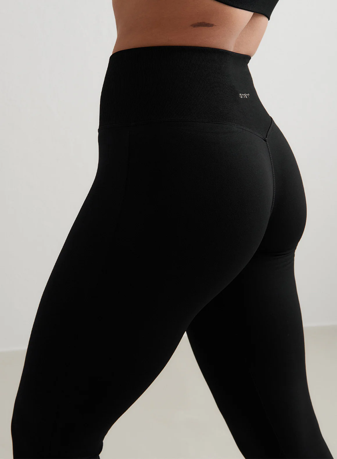 Black Shape Seamless Flare Tights - Image 71