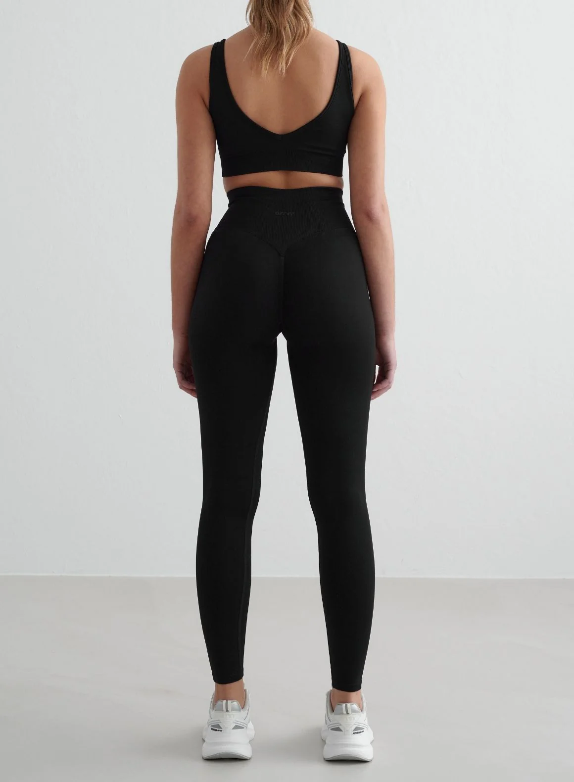 Black Shape Seamless Tights - Image 4