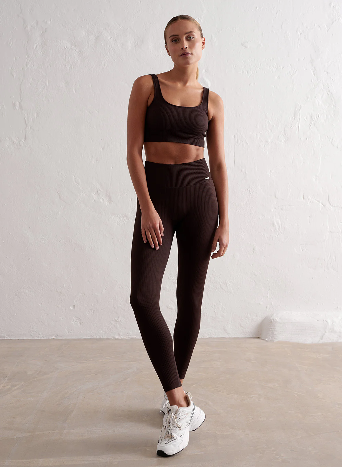 Cacao Ribbed Seamless Tights - Image 23