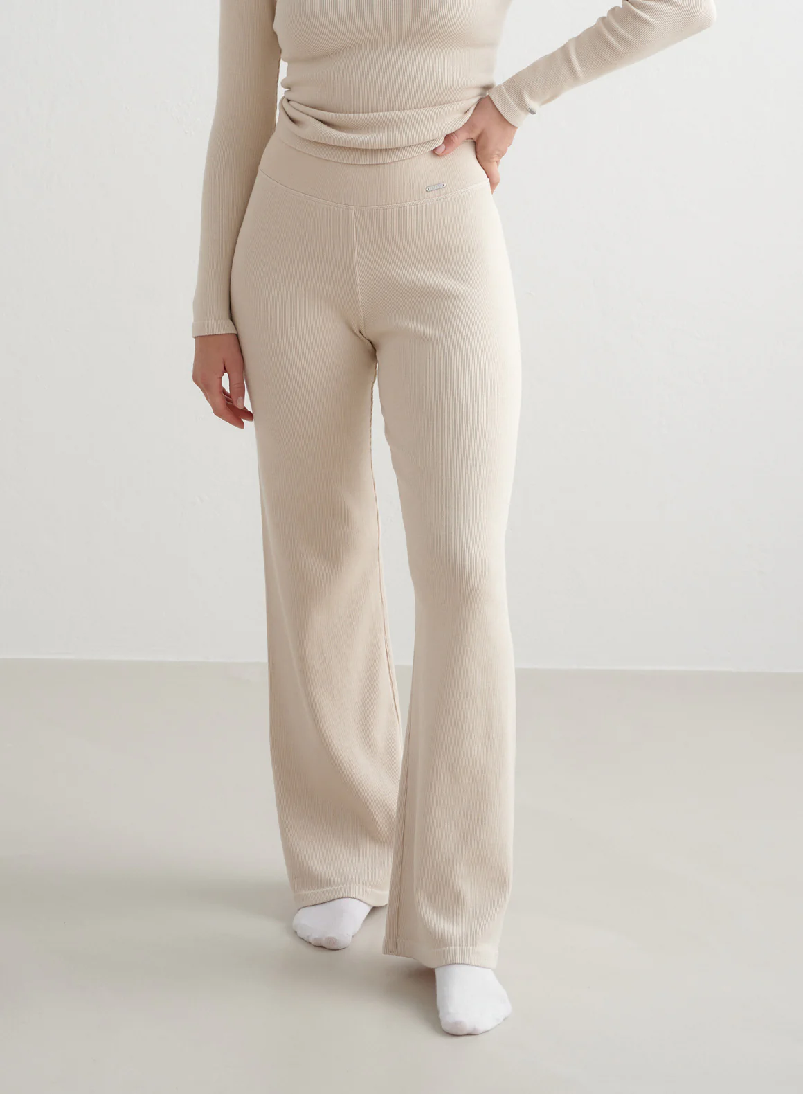 Café Au Lait Ribbed Wool Wide Pants - Image 73